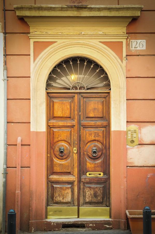 Pied-A-Terre Domusuite Rhome Colosseo Ρώμη Δωμάτιο φωτογραφία